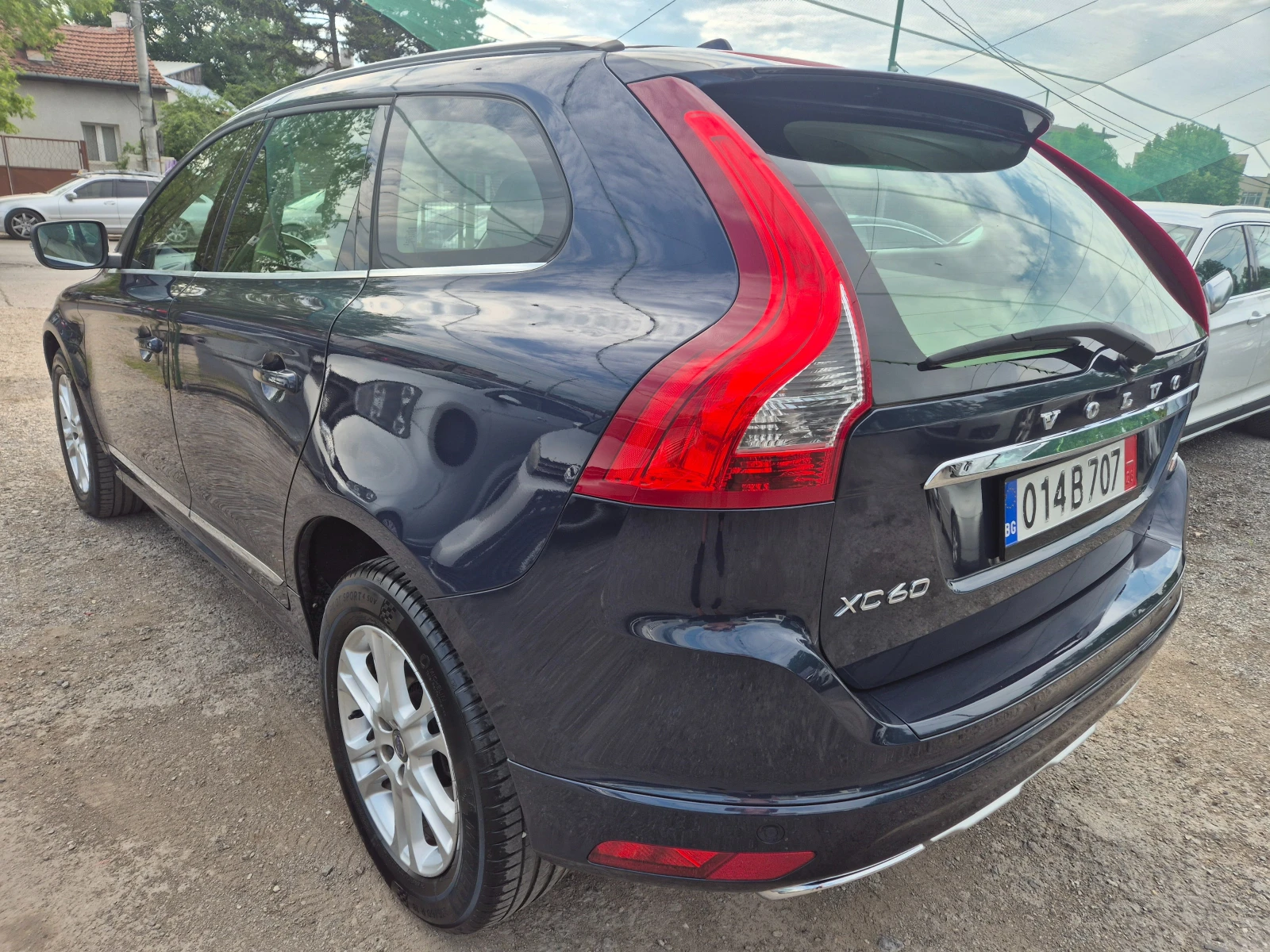 Volvo XC60 2.0D, снимка 4 - Автомобили и джипове - 55016268