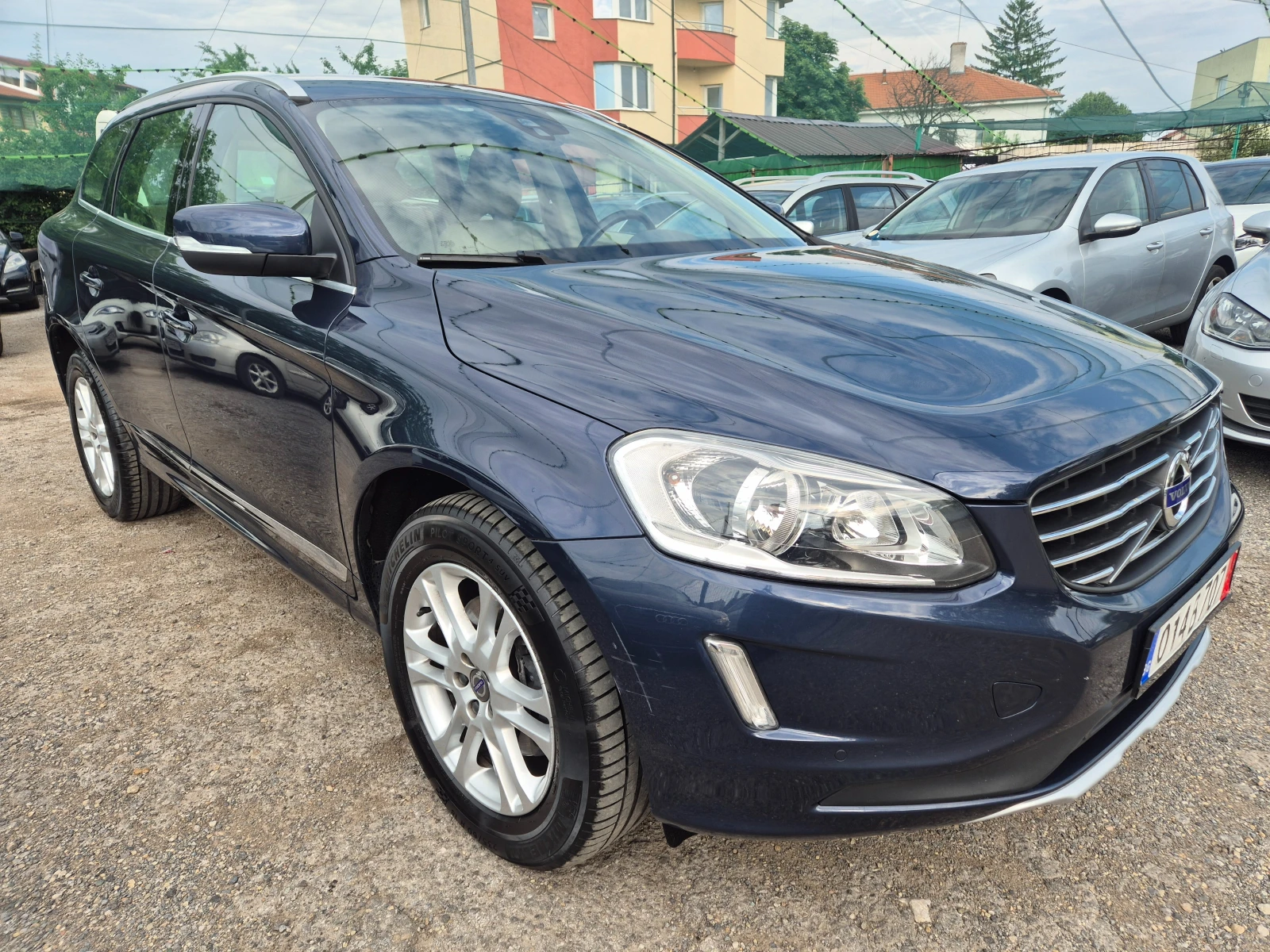 Volvo XC60 2.0D, снимка 2 - Автомобили и джипове - 55016268