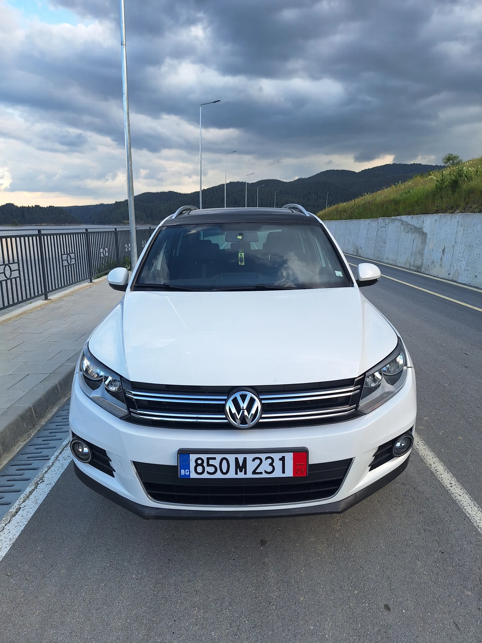 VW Tiguan Автомат 4х4, снимка 3 - Автомобили и джипове - 55095182
