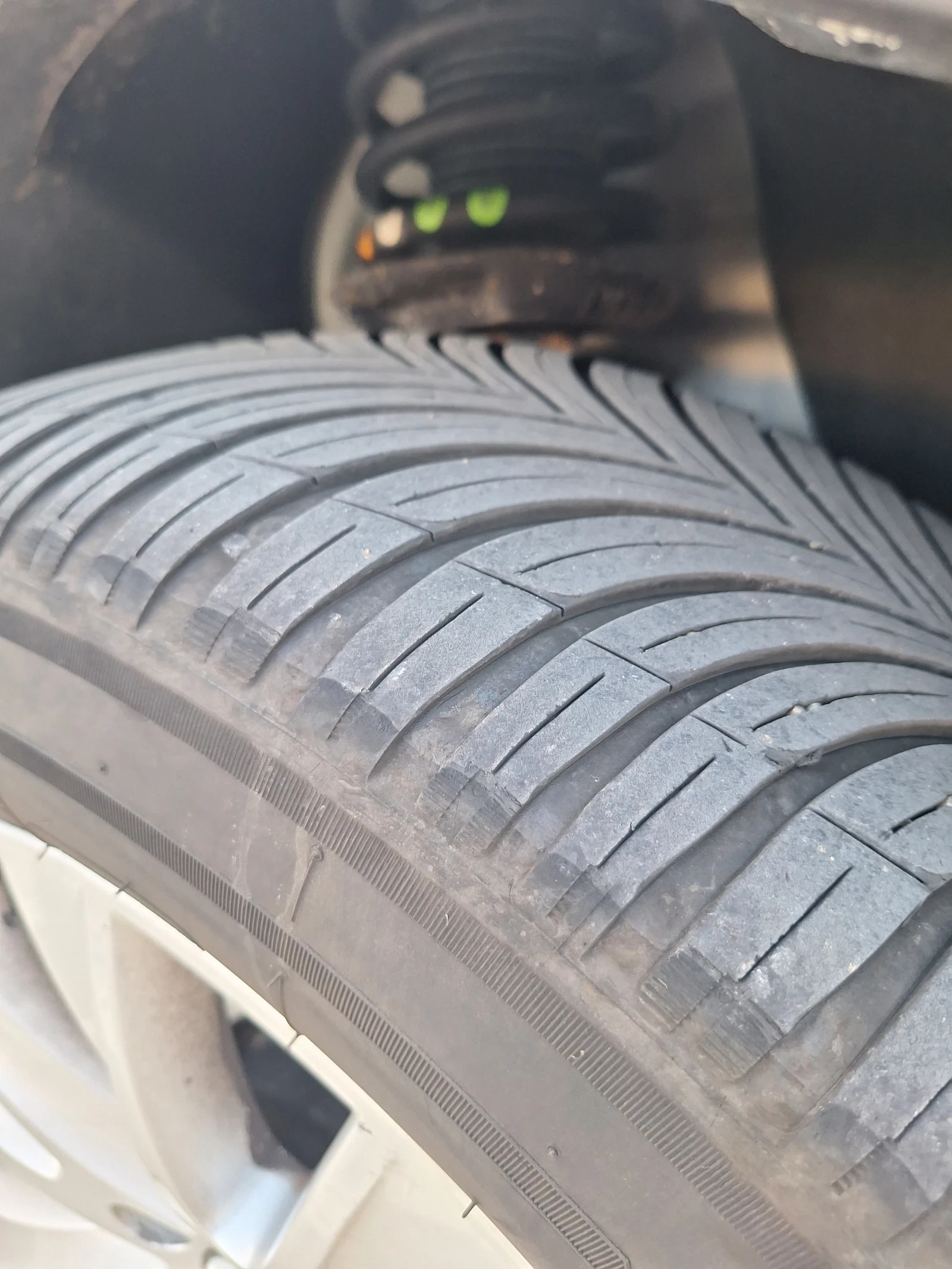 VW Tiguan Автомат 4х4, снимка 9 - Автомобили и джипове - 55095182