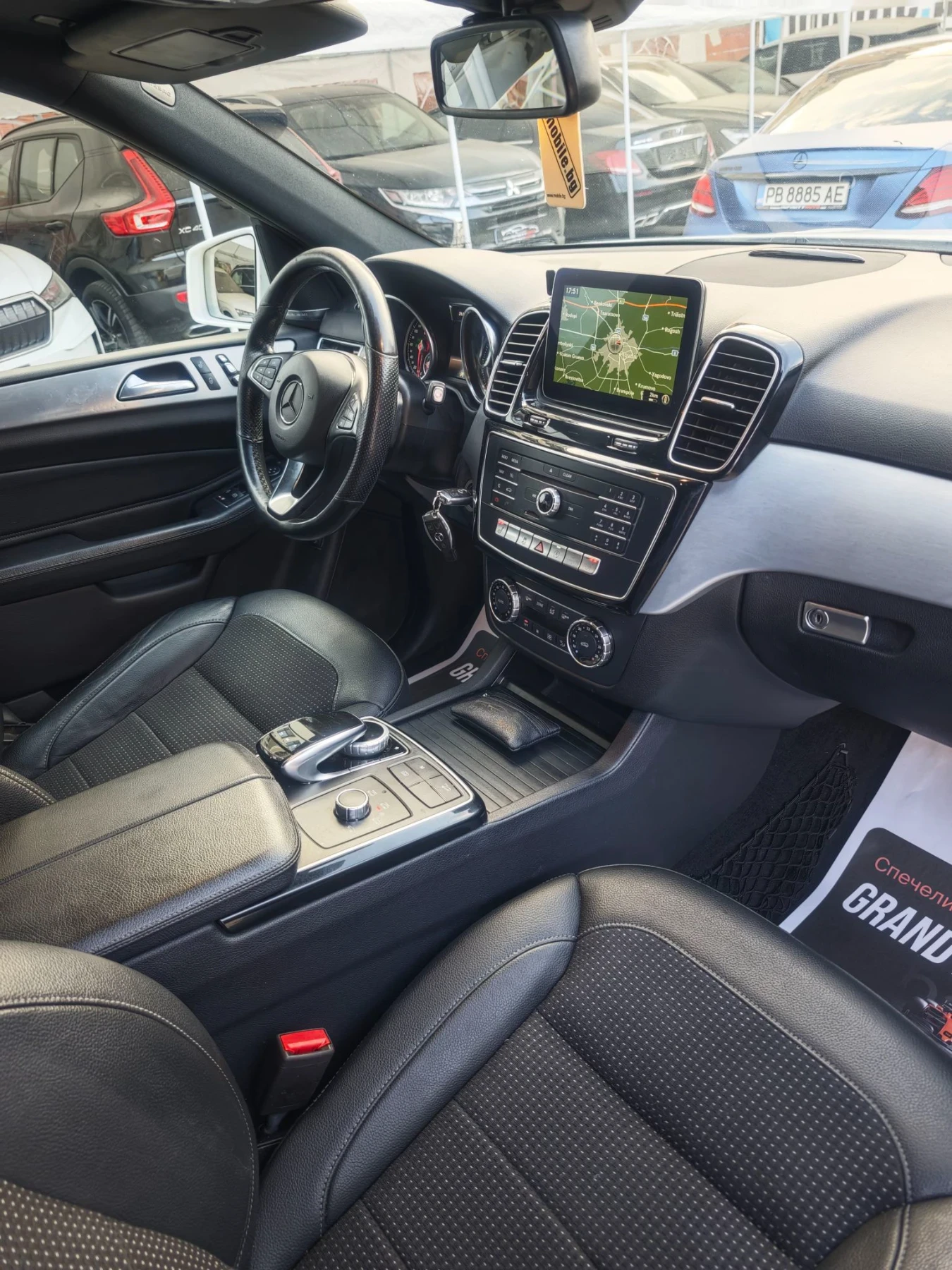 Mercedes-Benz GLE 350 AMG, НАВИ, ПОДГРЕВ, HARMAN KARDON, ФУЛ, снимка 12 - Автомобили и джипове - 55658034