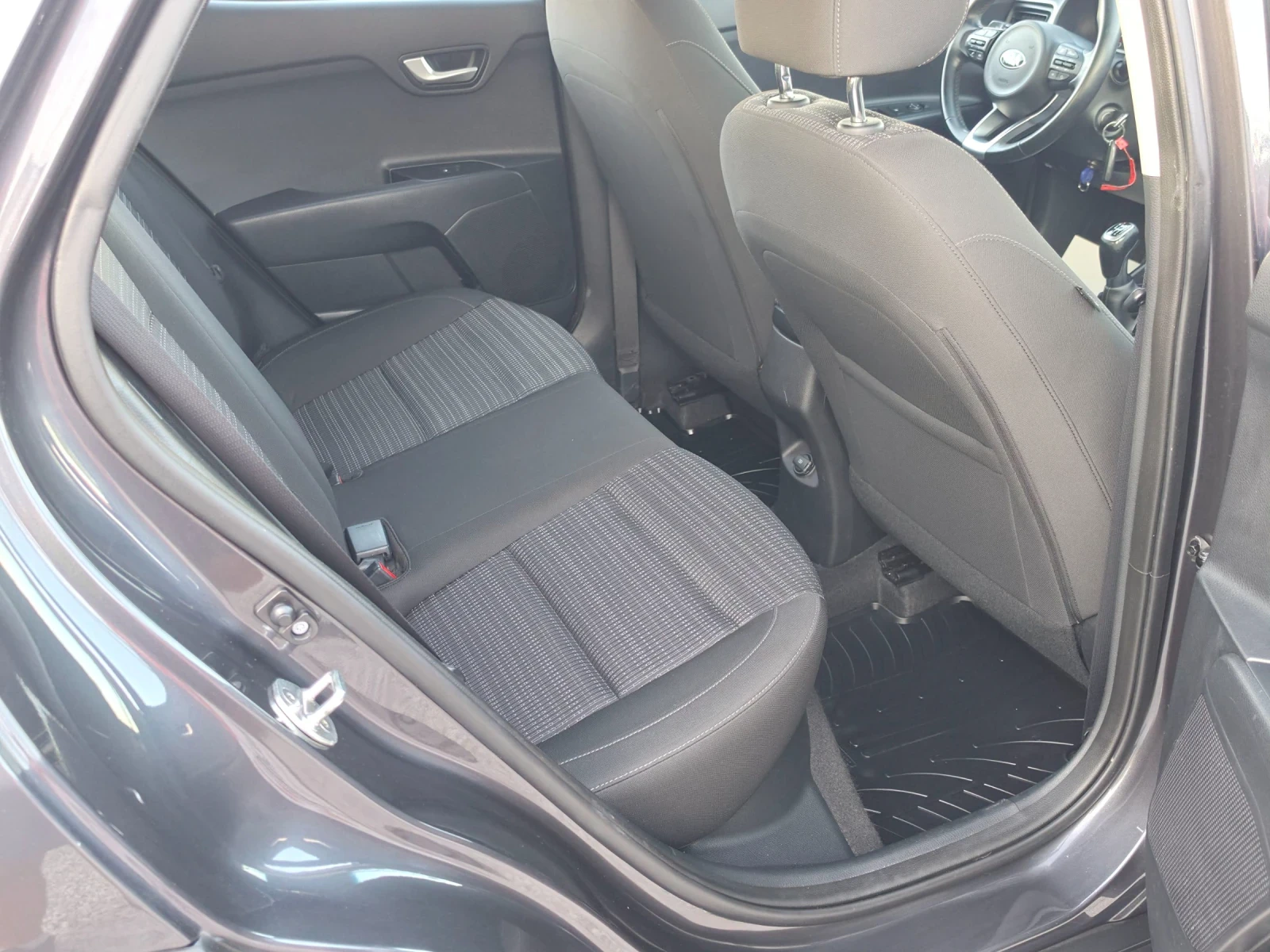 Kia Stonic 1.4 LPG, снимка 12 - Автомобили и джипове - 55847443