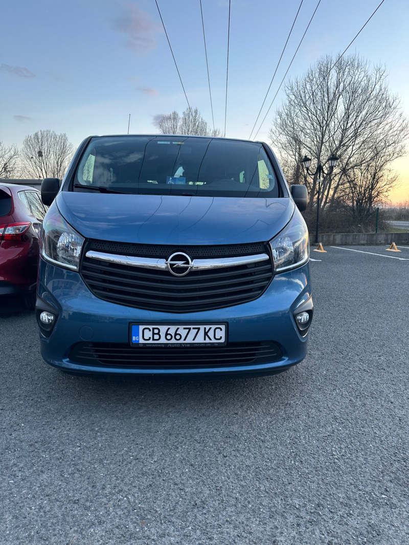 Opel Vivaro 1.6/145к.с Като нов, снимка 6 - Бусове и автобуси - 46261225