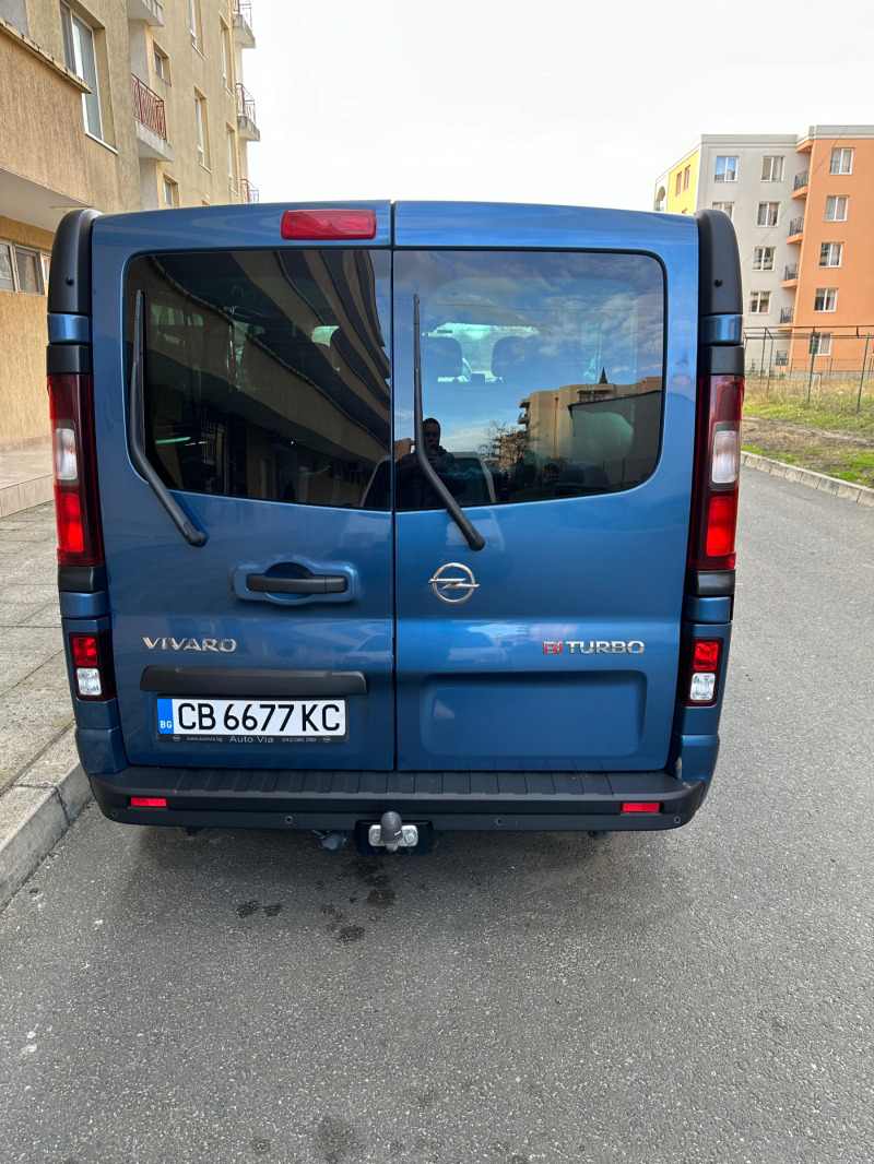 Opel Vivaro 1.6/145к.с Като нов, снимка 4 - Бусове и автобуси - 46261225