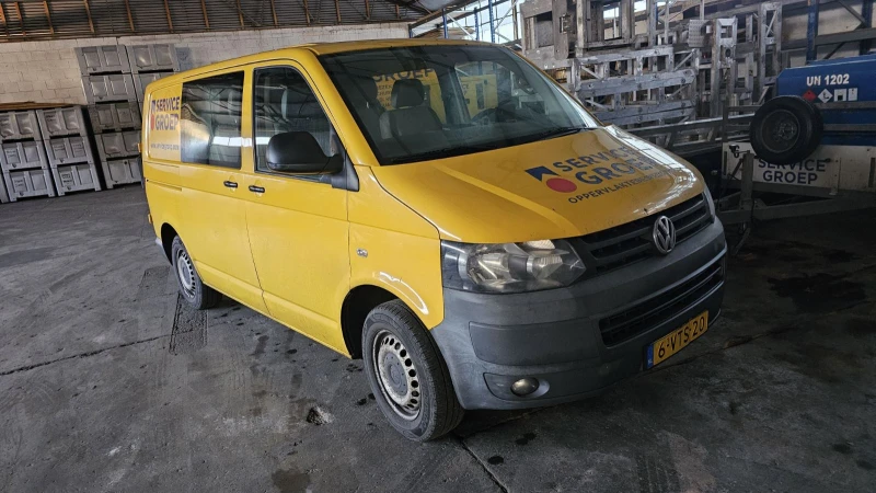 VW T5, снимка 1 - Бусове и автобуси - 48695814