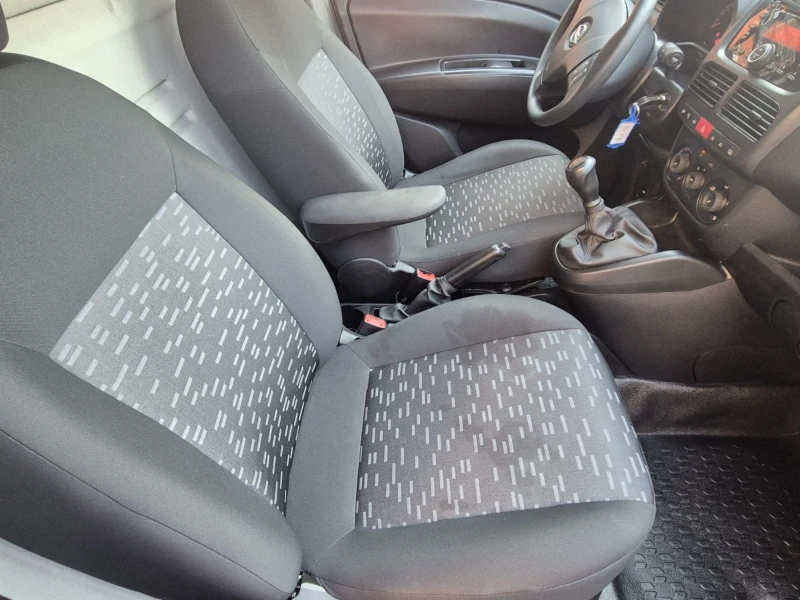 Opel Combo 1.3 CDTI, снимка 10 - Бусове и автобуси - 52689726