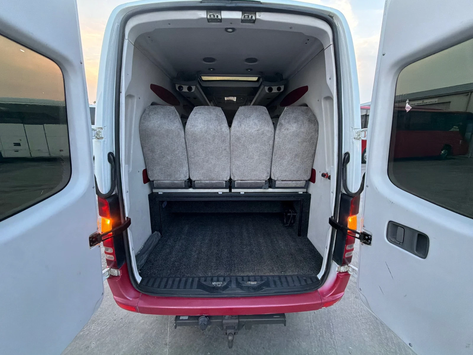 Mercedes-Benz Sprinter 519 Голям багажник V6, снимка 5 - Бусове и автобуси - 55781348