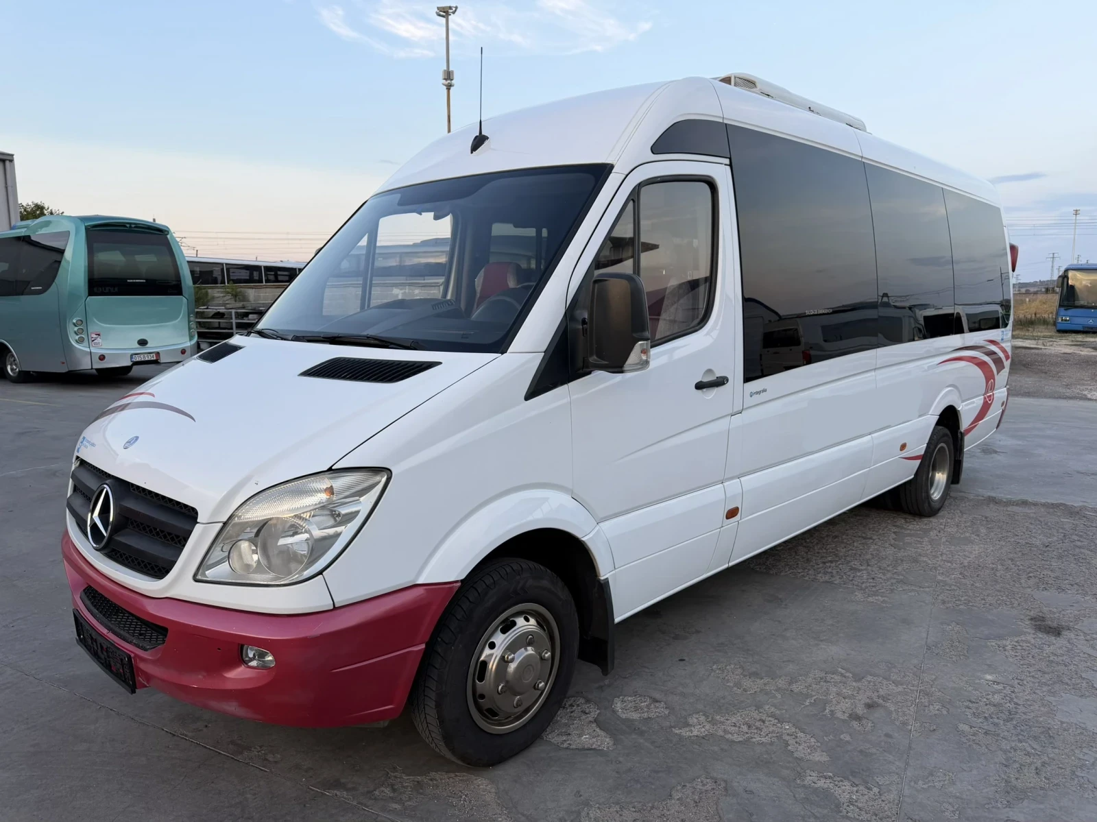 Mercedes-Benz Sprinter 519 Голям багажник V6, снимка 2 - Бусове и автобуси - 55781348