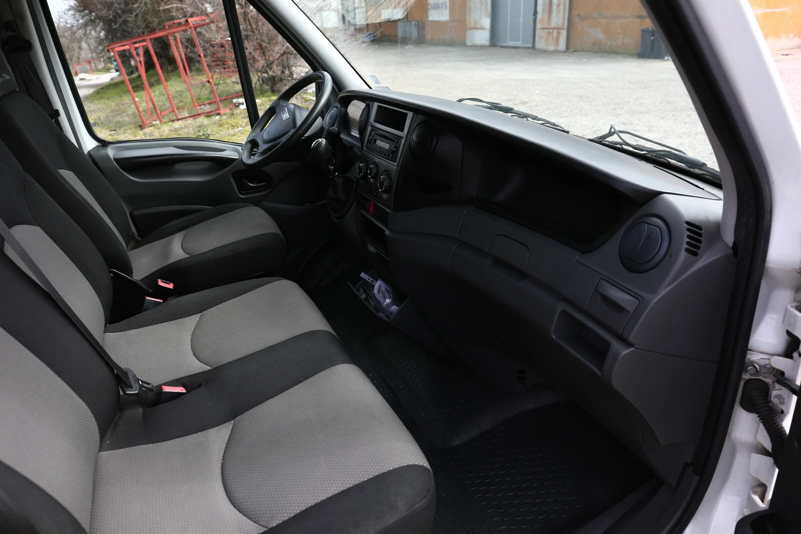 Iveco Daily 35S13, снимка 3 - Камиони - 56314298