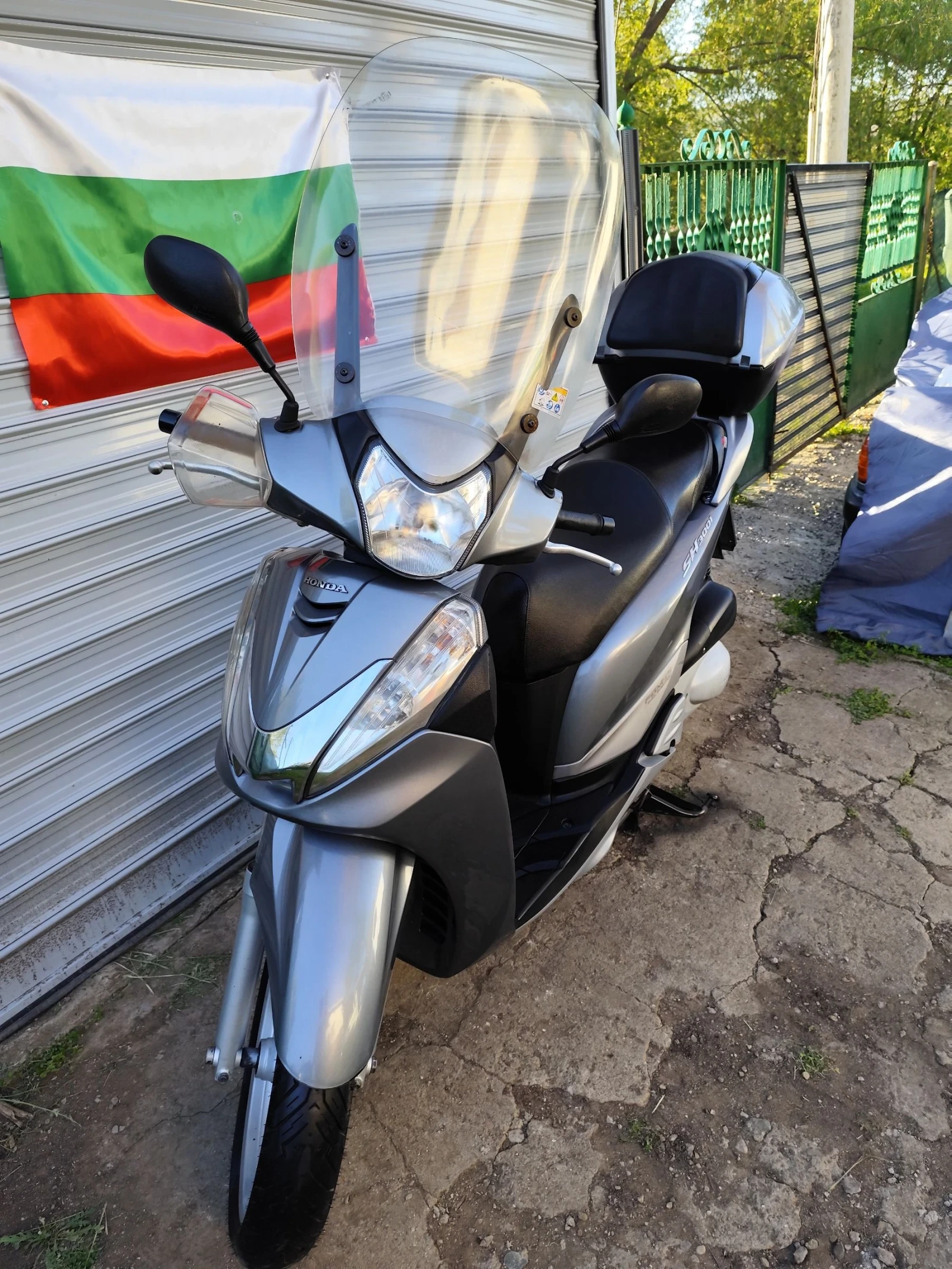 Honda Sh 300 ABS - изображение 8