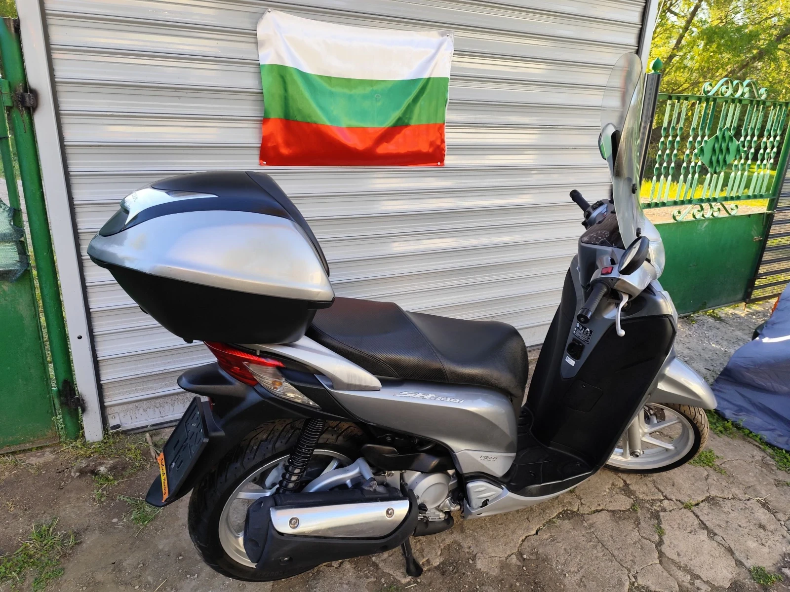 Honda Sh 300 ABS - изображение 2
