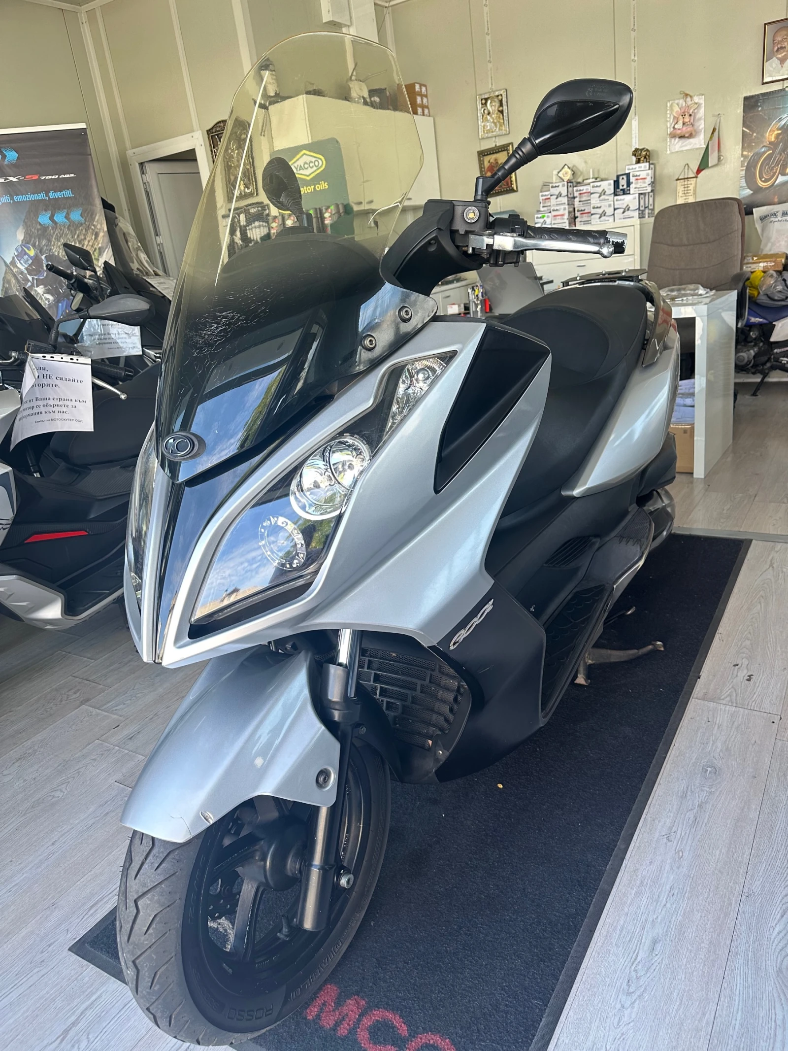 Kymco Downtown 300i 2009г. - изображение 6