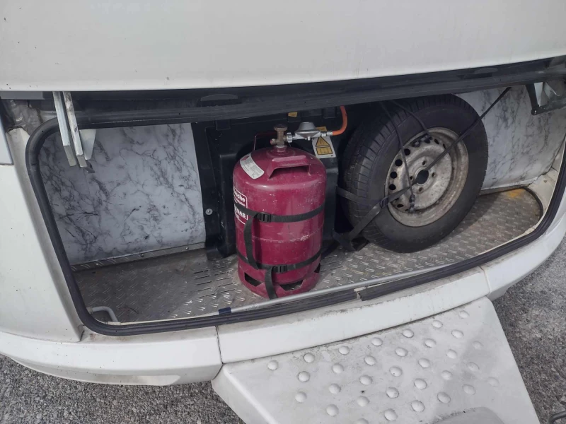 Каравана Hobby  Premium 610 UL, снимка 16 - Каравани и кемпери - 49637770