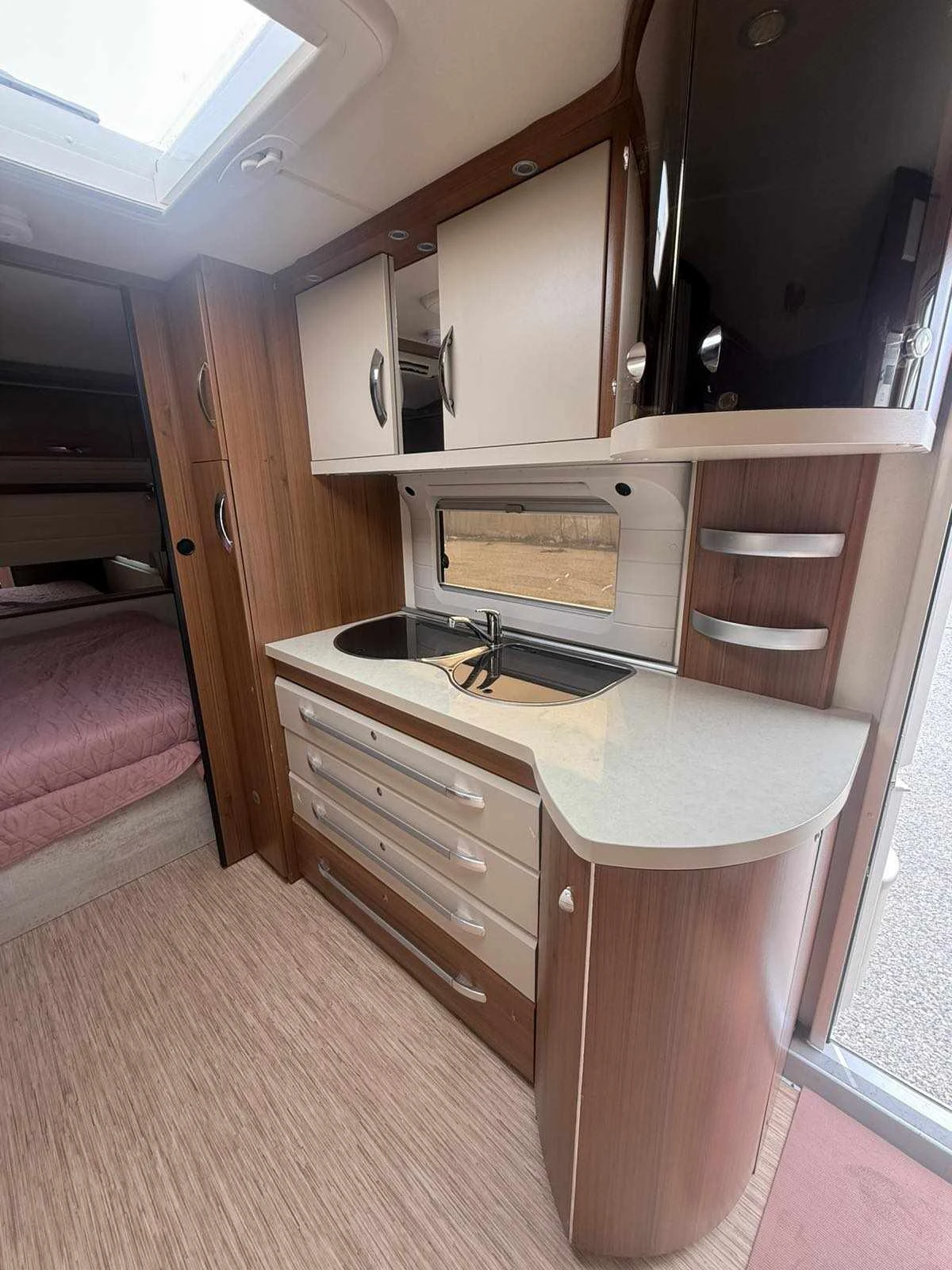  Hobby  Premium 610 UL | Mobile.bg   11