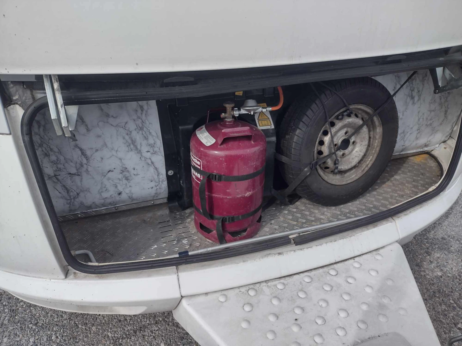  Hobby  Premium 610 UL | Mobile.bg   16