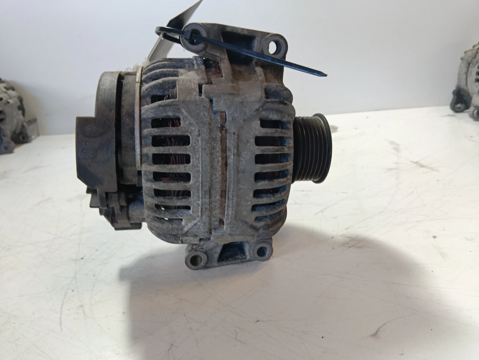 алтернатор 2.0FSI Audi A4