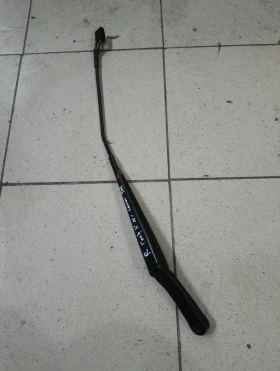 Рамо чистачка дясно Фолксваген Голф 5 2.0TFSI