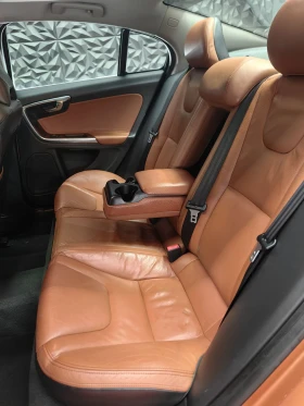 Volvo S60 T6* TURBO* AWD* COMPRESSOR* КОЖА* ПОДГРЕВ* , снимка 5