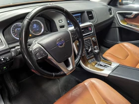 Volvo S60 T6* TURBO* AWD* COMPRESSOR* КОЖА* ПОДГРЕВ* , снимка 9
