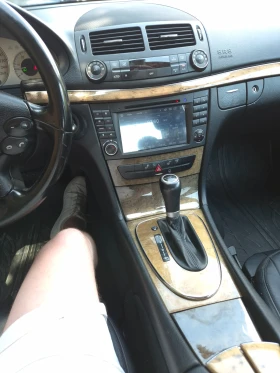 Mercedes-Benz E 280, снимка 12