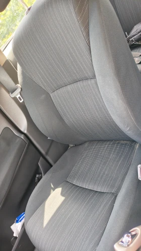 Toyota Auris, снимка 12