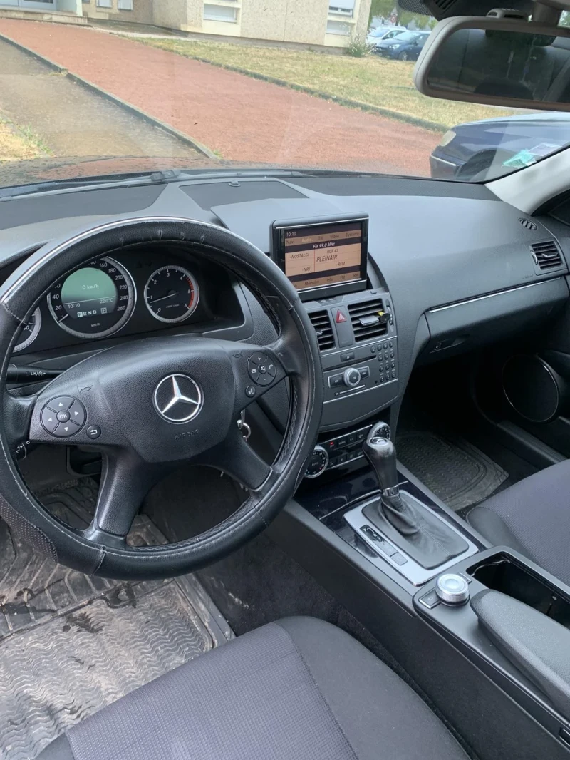 Mercedes-Benz C 200, снимка 3 - Автомобили и джипове - 47537735