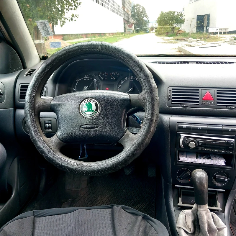 Skoda Octavia, снимка 8 - Автомобили и джипове - 47548716