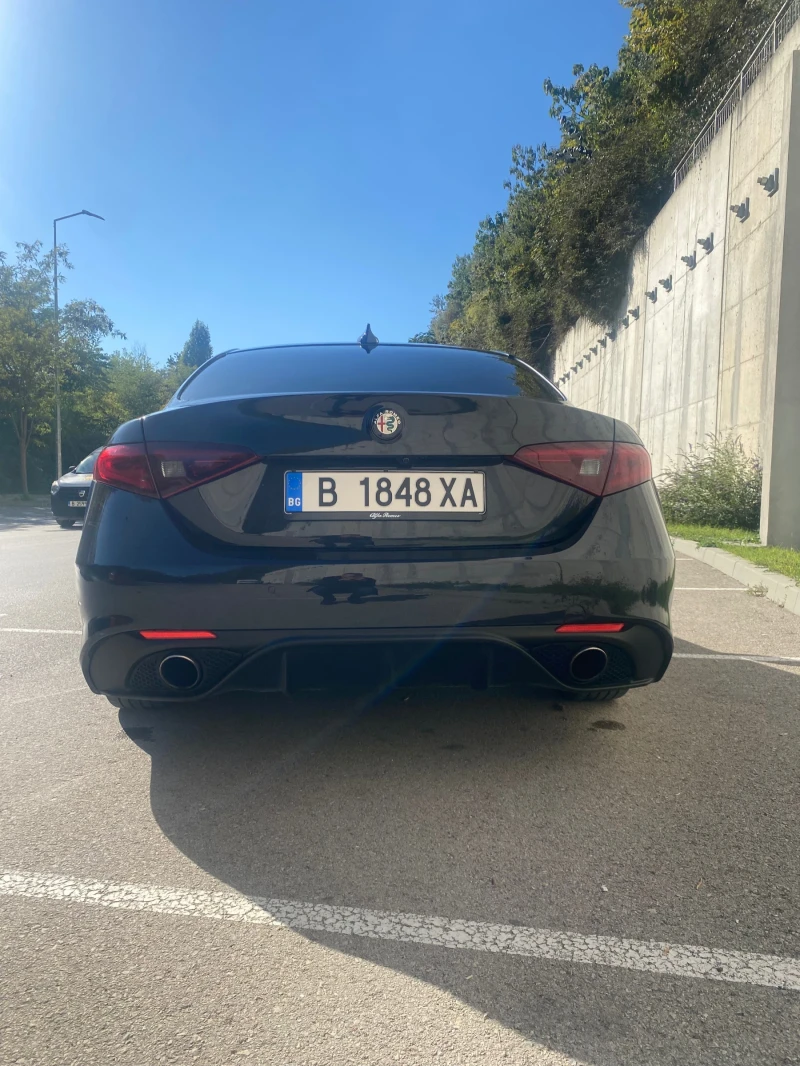 Alfa Romeo Giulia 2.0T 280, снимка 5 - Автомобили и джипове - 47908327