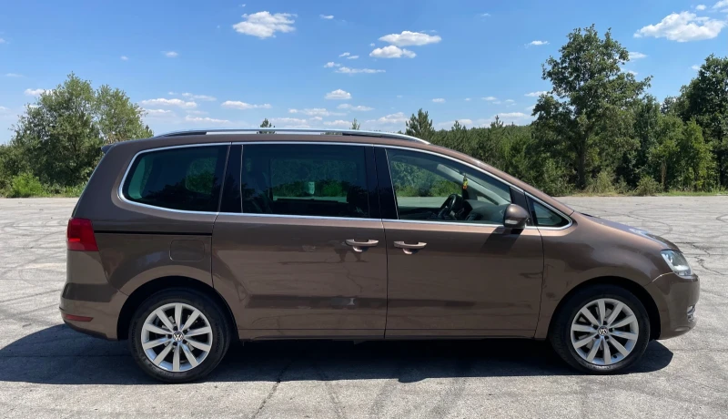 VW Sharan 2.0 TDI, снимка 7 - Автомобили и джипове - 52460397