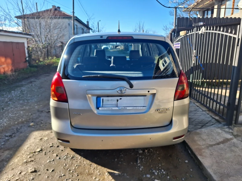 Toyota Corolla verso, снимка 7 - Автомобили и джипове - 52693827