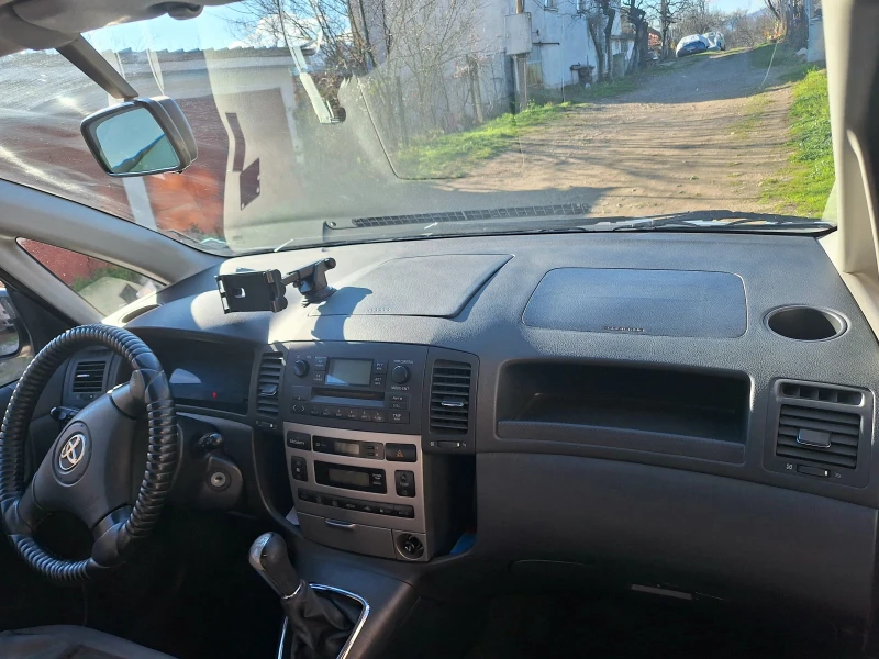 Toyota Corolla verso, снимка 10 - Автомобили и джипове - 52693827