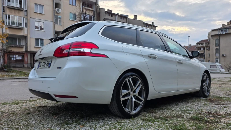 Peugeot 308 2.0 Автоматик Фул Лед, снимка 9 - Автомобили и джипове - 52863806