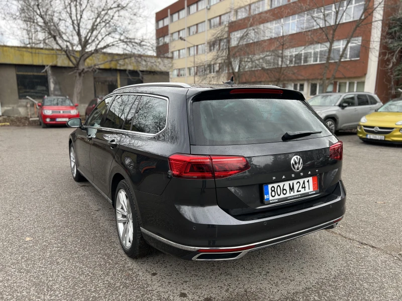 VW Passat 2.0-TDI Elegance * История/Virtual Cockpit/Matrix , снимка 4 - Автомобили и джипове - 53014021
