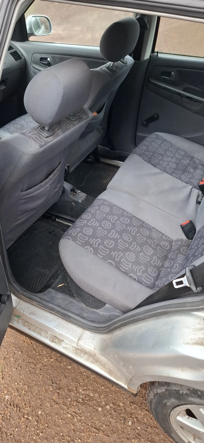 Seat Ibiza 1, 4, снимка 6 - Автомобили и джипове - 53151928