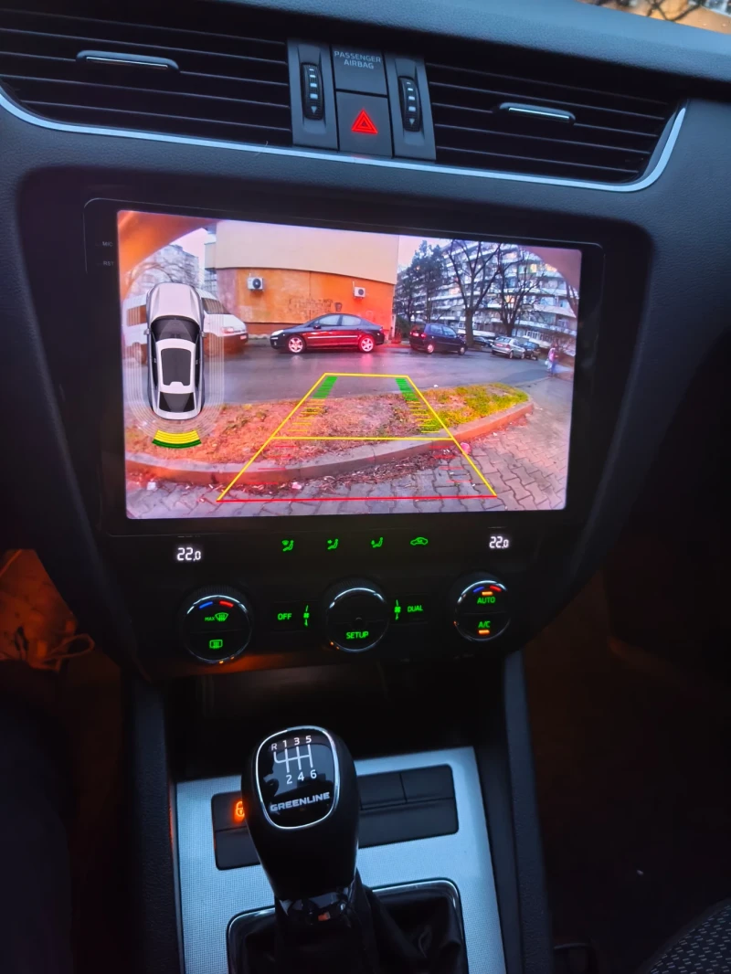 Skoda Octavia 1.6 TDI Greenline, снимка 8 - Автомобили и джипове - 53275449