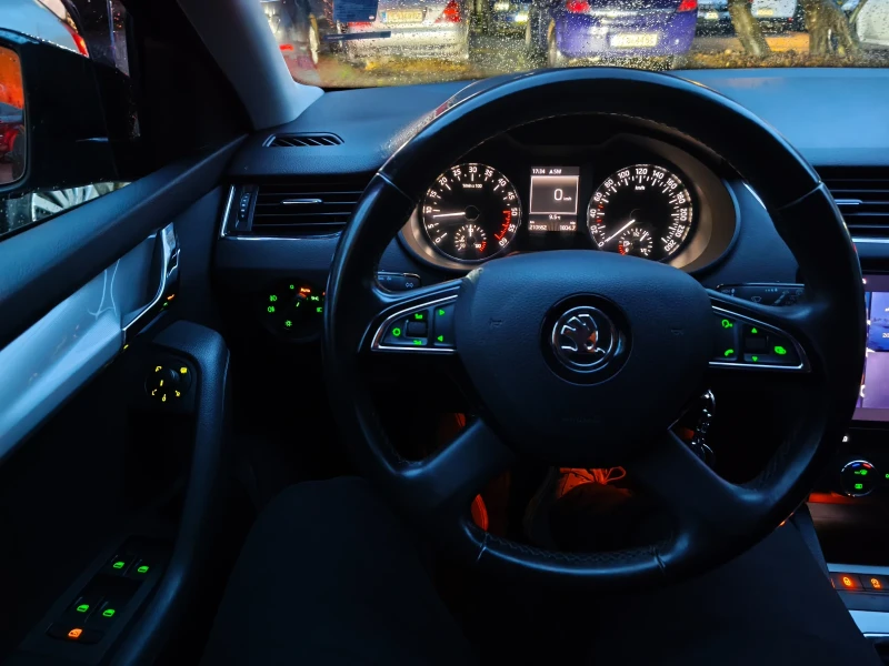 Skoda Octavia 1.6 TDI Greenline, снимка 6 - Автомобили и джипове - 53275449