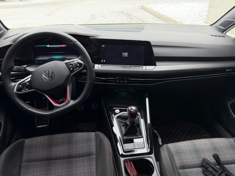 VW Golf GTI 40th Anniversary * АвтоКредит* * ЦЕНА ДО БГ* , снимка 6 - Автомобили и джипове - 53447064