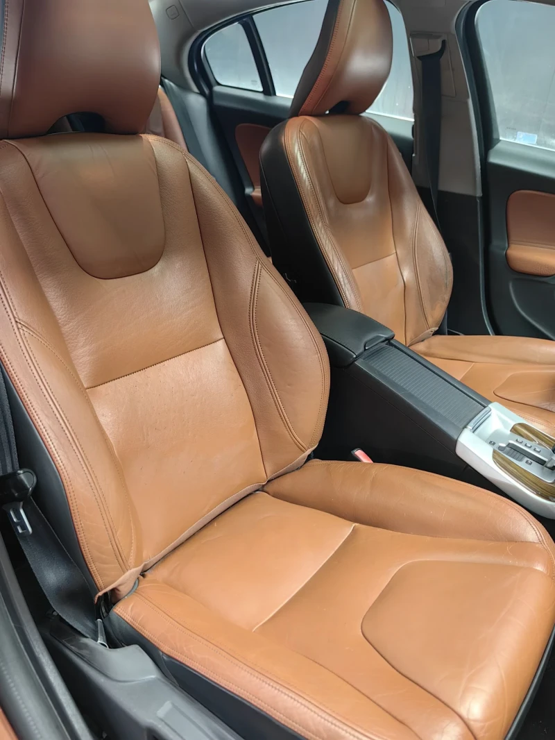 Volvo S60 T6* TURBO* AWD* COMPRESSOR* КОЖА* НАВИ* ПОДГРЕВ* , снимка 8 - Автомобили и джипове - 53561938