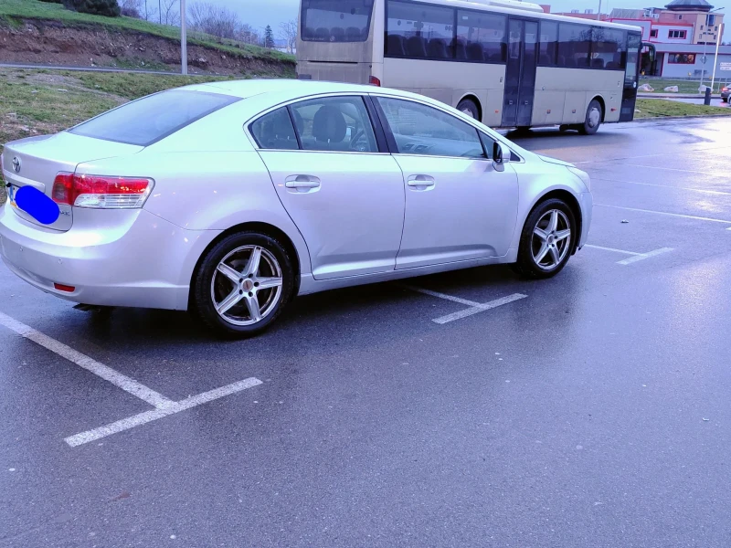 Toyota Avensis, снимка 3 - Автомобили и джипове - 53588057
