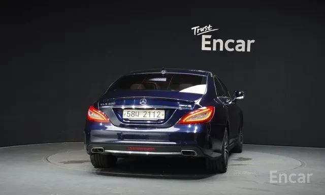 Mercedes-Benz CLS 400 AMG-LINE* Обдух* Памет* Подгрев* 360КАМЕРА* , снимка 4 - Автомобили и джипове - 55751409
