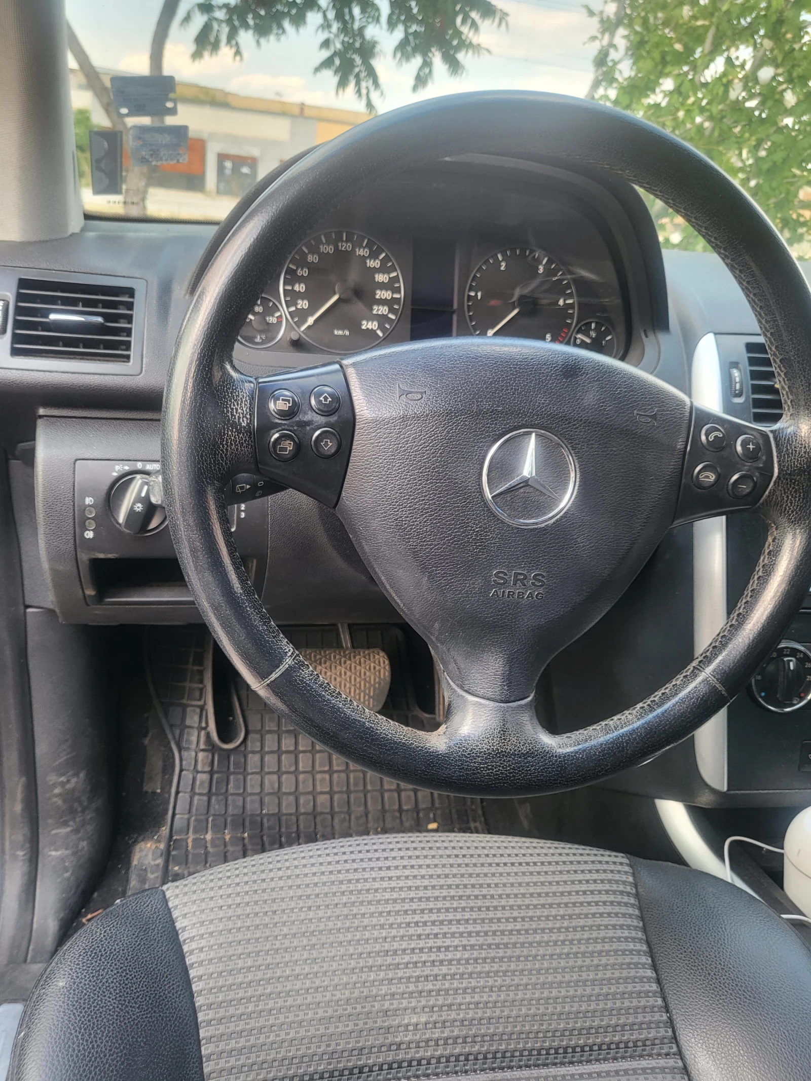 Mercedes-Benz 180 Авангард  - изображение 3