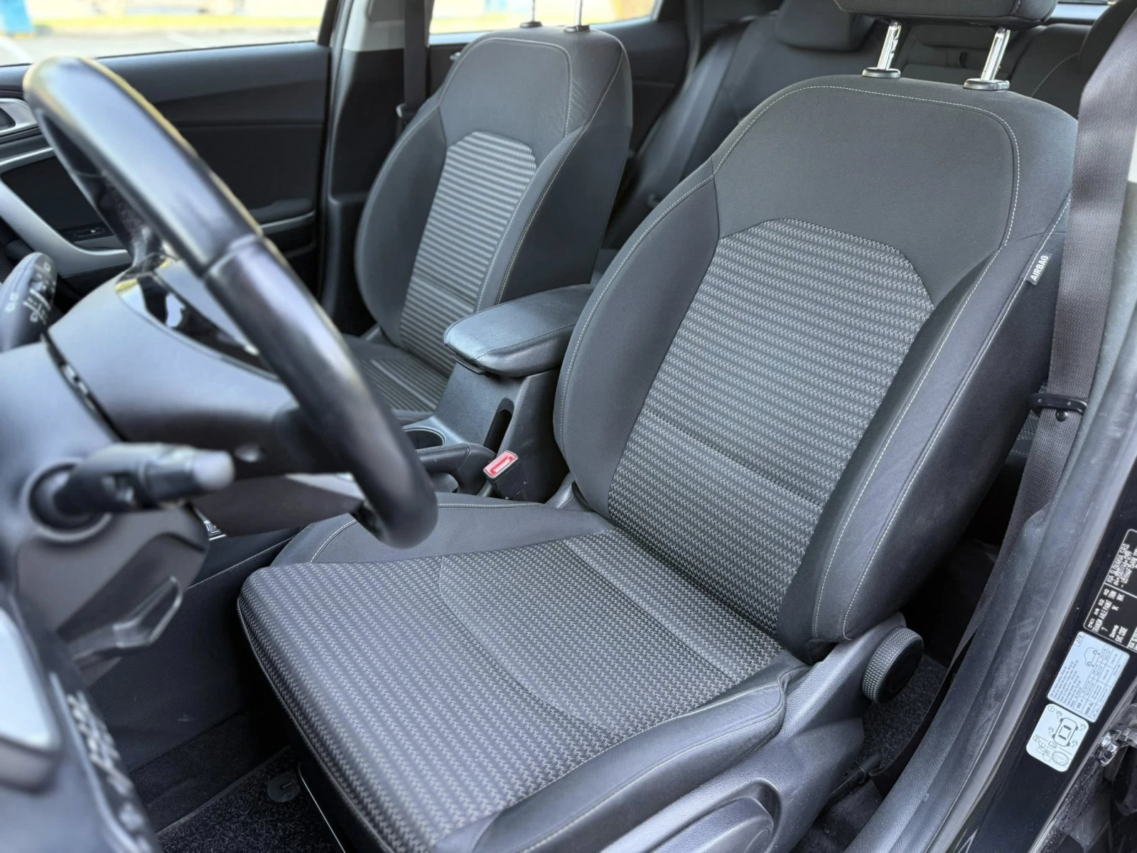 Kia XCeed * * * * * * 1.5 T-gdi     | Mobile.bg   17