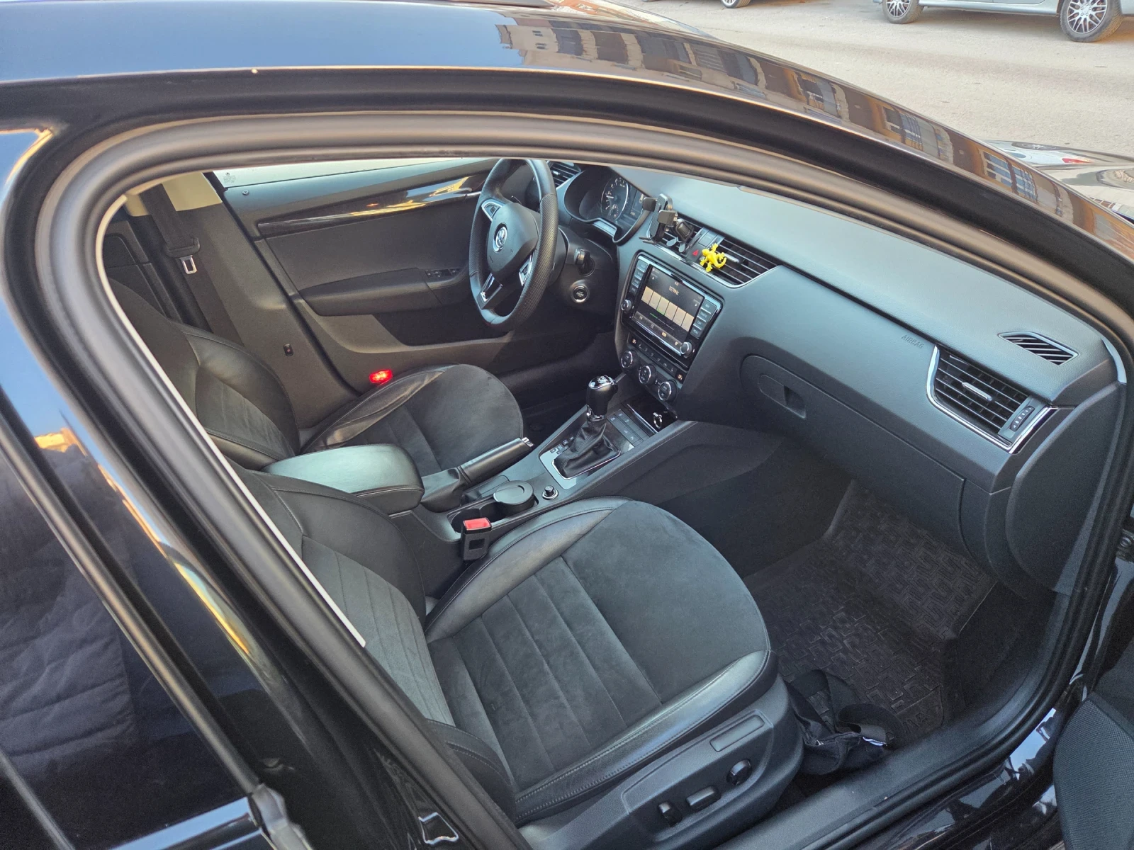 Skoda Octavia 2.0 TDI - 150   | Mobile.bg   12