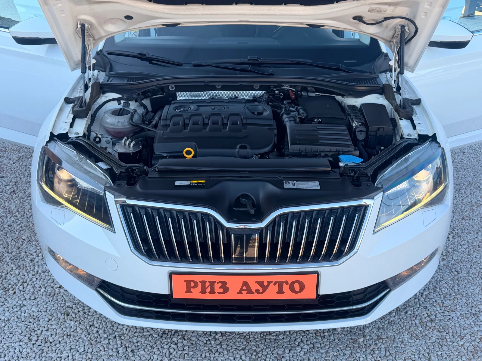 Skoda Superb 2.0TDI* AUT* NAVI* 150ks* TOP | Mobile.bg � ����������� 17