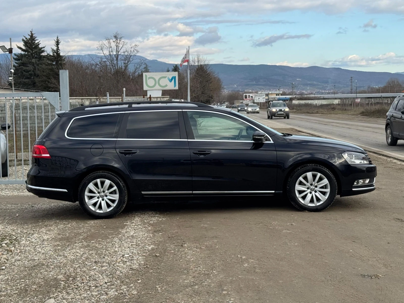 VW Passat 2.0 TDI 140k.s 6s.k PANORAMA - изображение 6