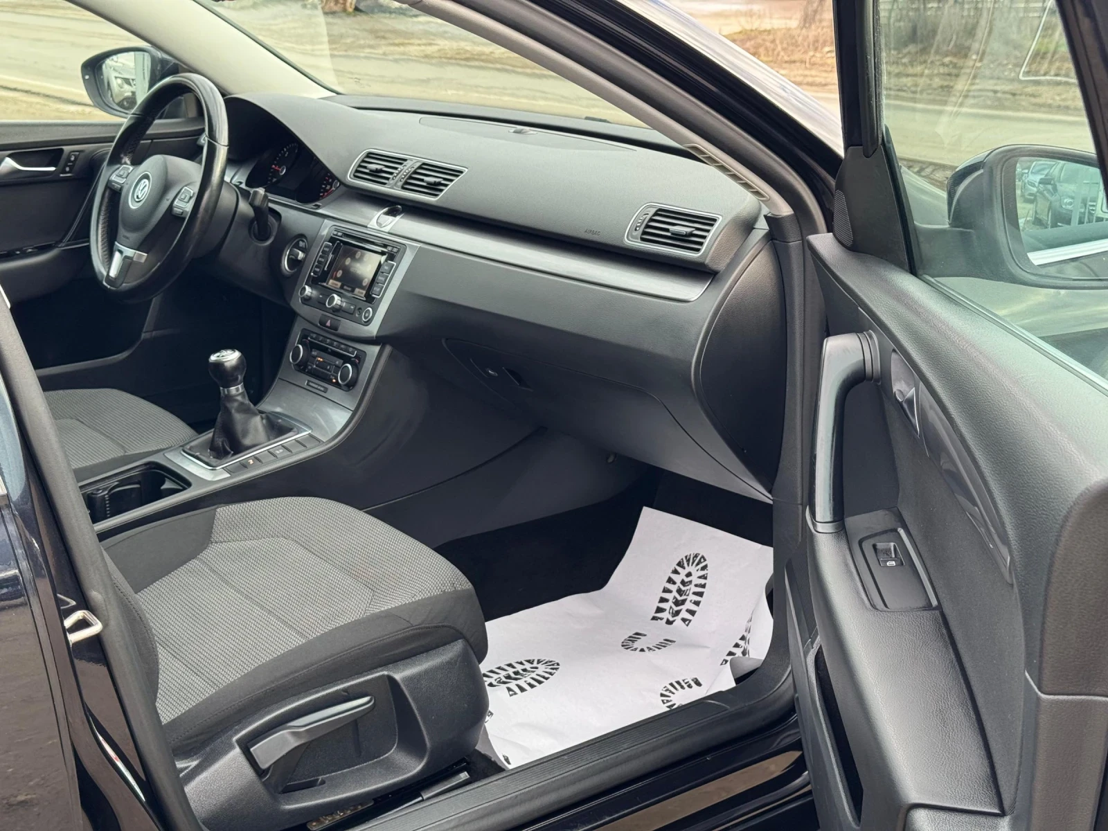 VW Passat 2.0 TDI 140k.s 6s.k PANORAMA | Mobile.bg � ����������� 13