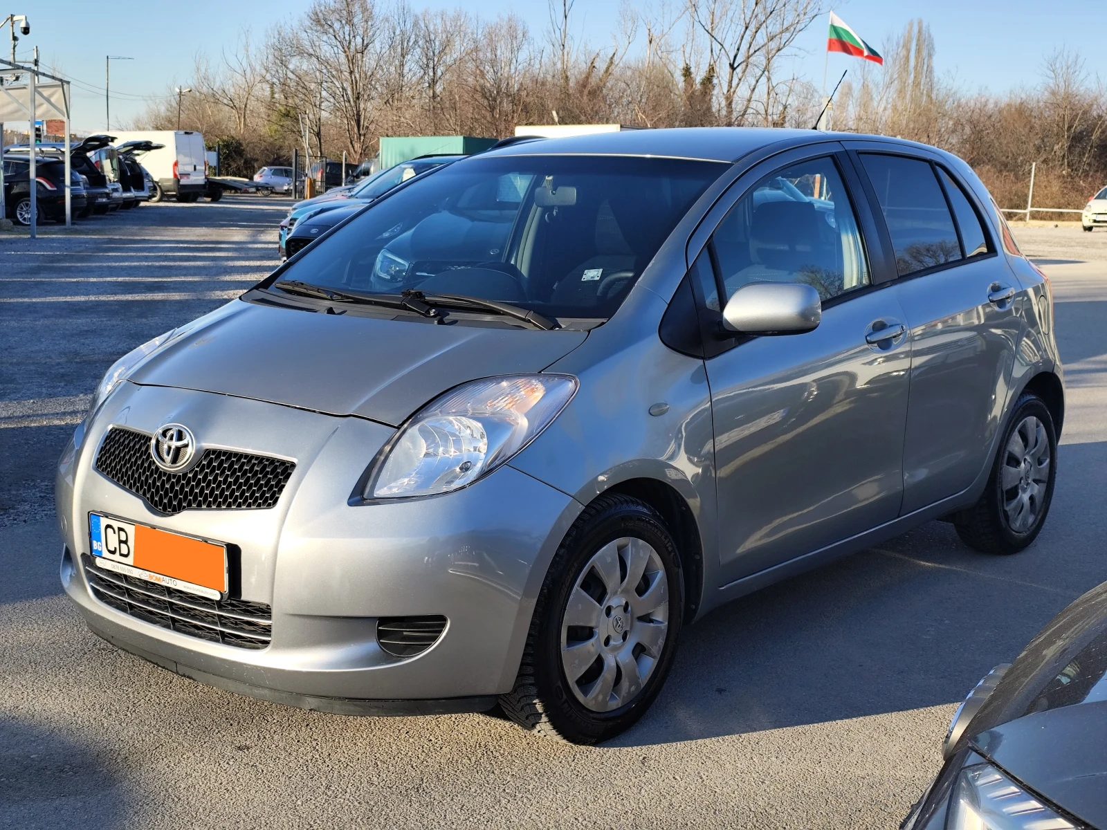 Toyota Yaris 1.3VVT-i* АВТОМАТИК* KLIMA* 
