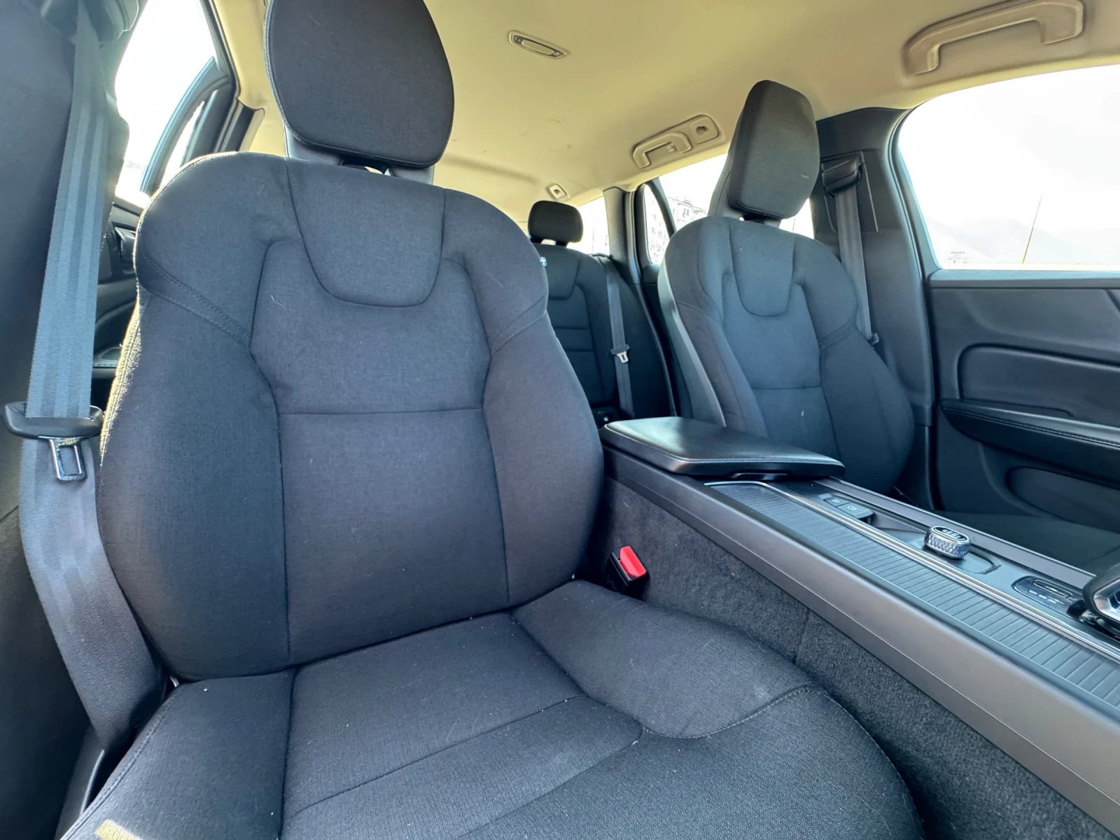 Volvo V60 Mild Hybrid Diesel B4 197 кс - изображение 8