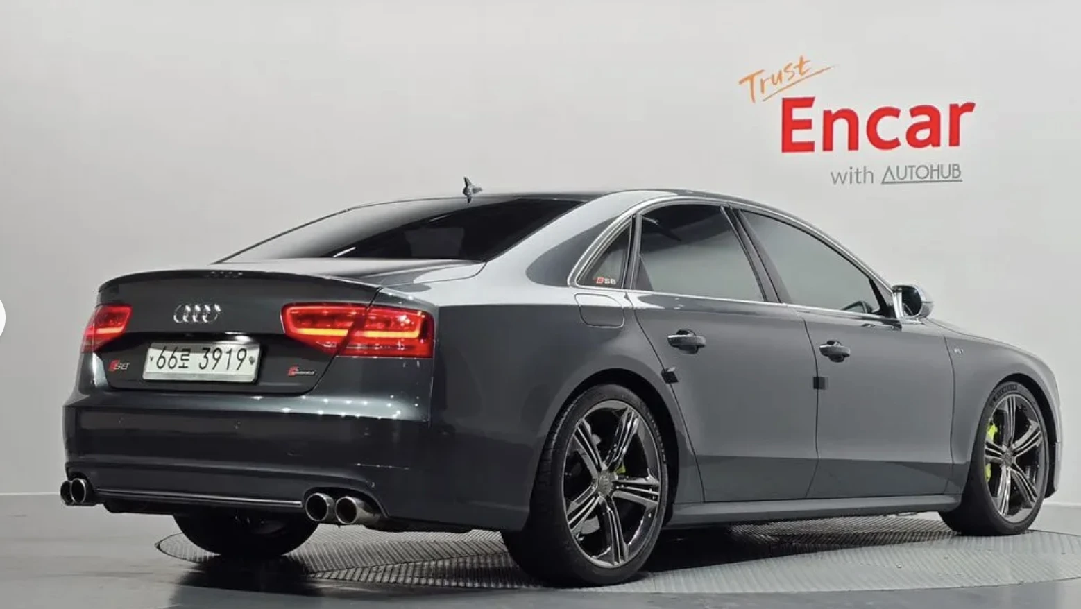 Audi S8 FULL* LED* ПОДГРЕВ* ОБДУХВАНЕ* МАСАЖ* КАМЕРА*  - изображение 2
