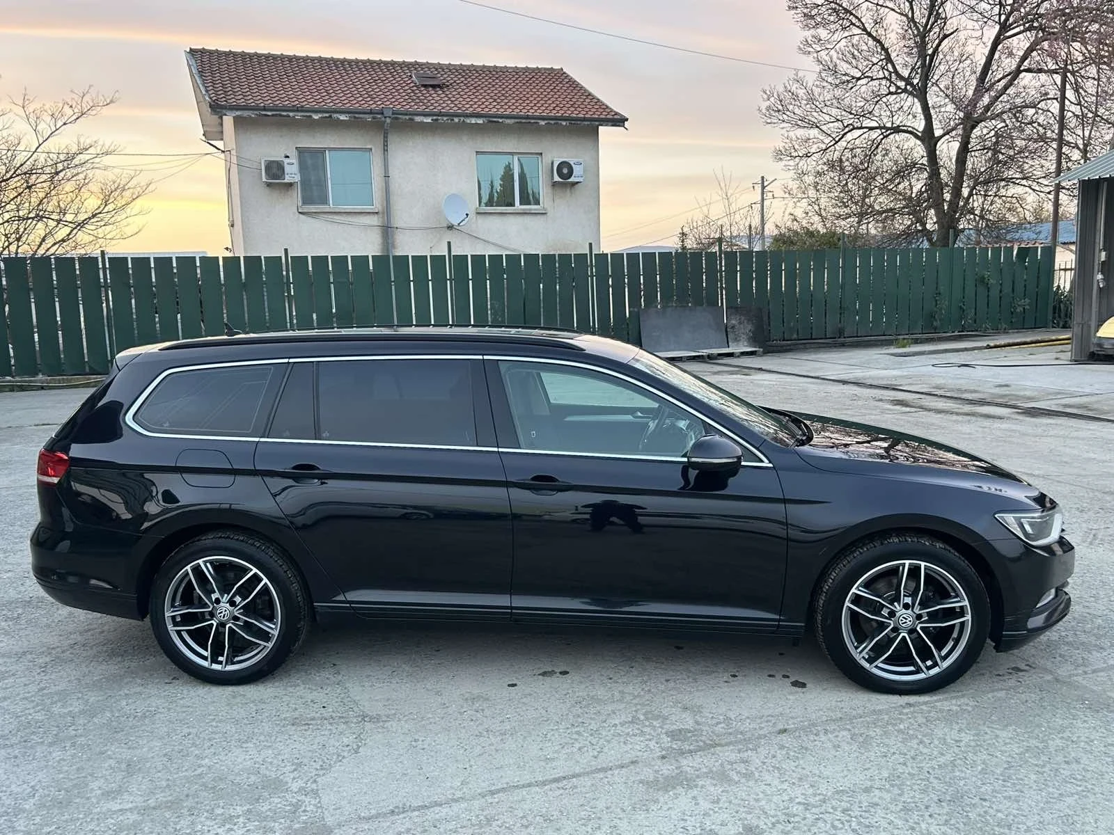 VW Passat 2.0 DSG 150, снимка 3 - Автомобили и джипове - 54230783